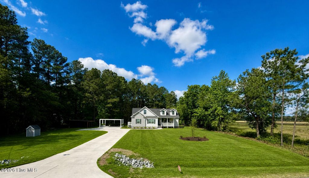 Photo of 451 Governors Road SE, Winnabow, NC 28479 (MLS # 100567047)