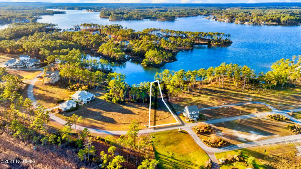 Photo of 275 Ballast Point, Oriental, NC 28571 (MLS # 100552118)