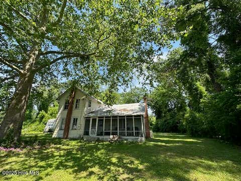 Photo for 628 Chapanoke Road