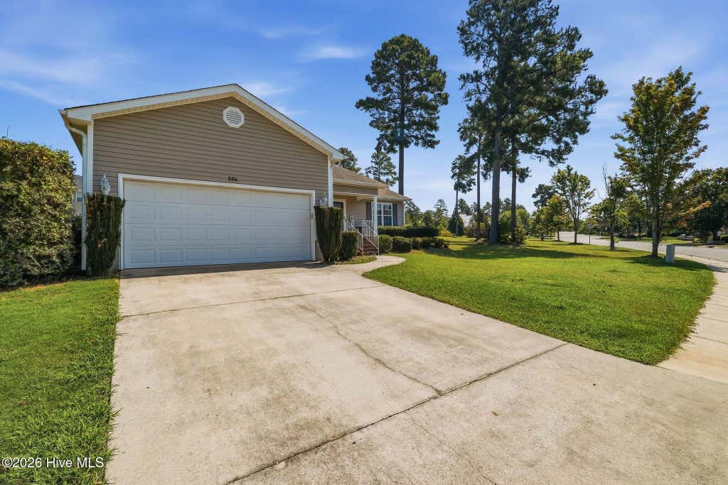 Photo of 204 Savannah Garden Drive, Carthage, NC 28327 (MLS # 100599391)