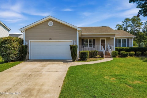 Homes For Sale - 204 Savannah Garden Drive<br/> Carthage, NC 28327