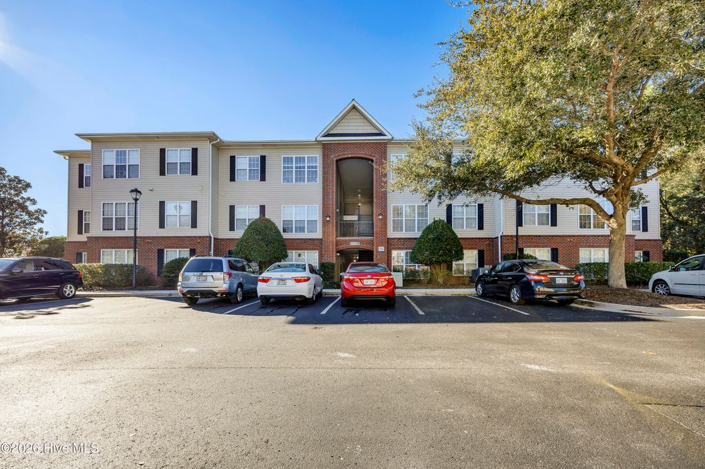 Photo of 1505 Cadfel Court #Unit 103, Wilmington, NC 28412 (MLS # 100549399)