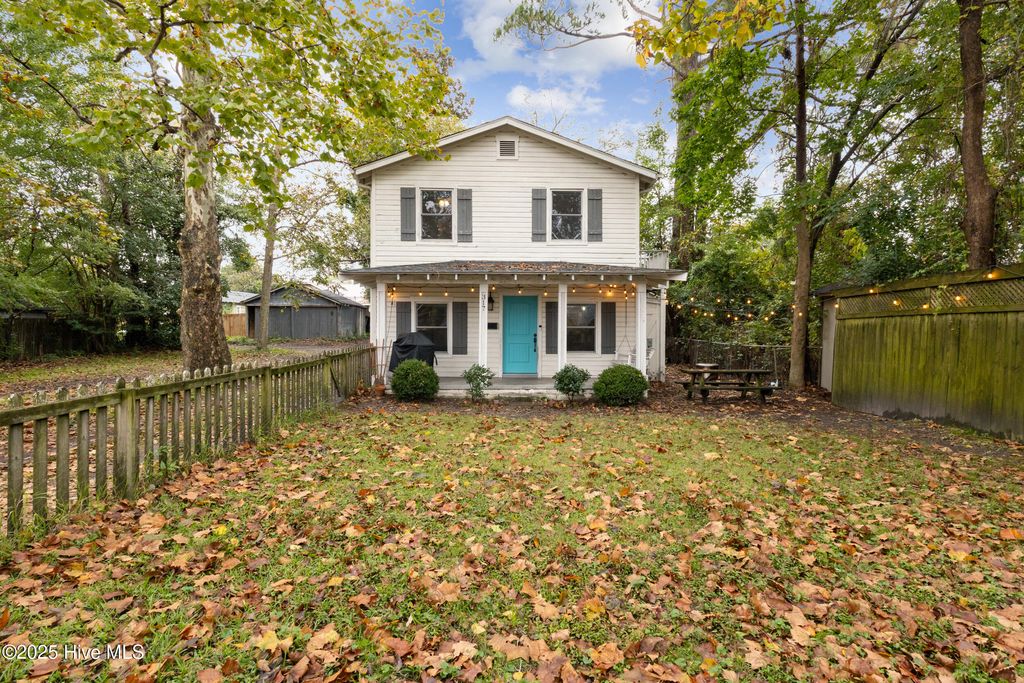 Photo of 317 S 15th Street, Wilmington, NC 28401 (MLS # 100539278)