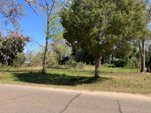 Vacant Land For Sale - 132 May Street<br/> Johnston, SC 29832