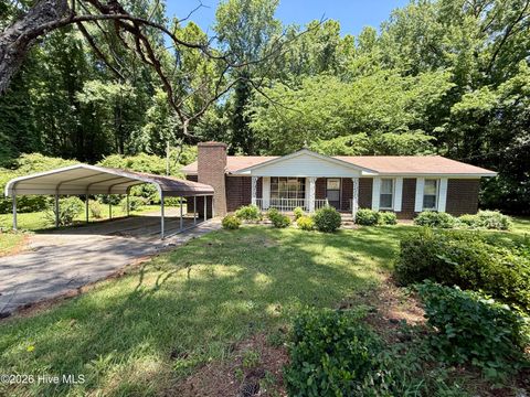 Homes For Sale - 1420 Lum Brown Road<br/> Martin County, Williamston, NC 27892