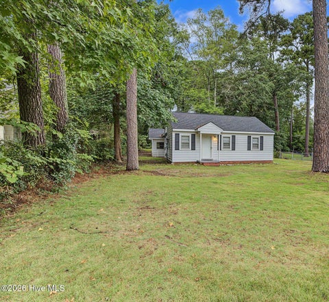 Homes For Sale - 407 Spencer Road<br/> Richmond County, Rockingham, NC 28379