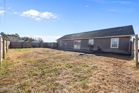 Tiny photo for 100 Foxtrail Drive, Hubert, NC 28539 (MLS # 100546397)