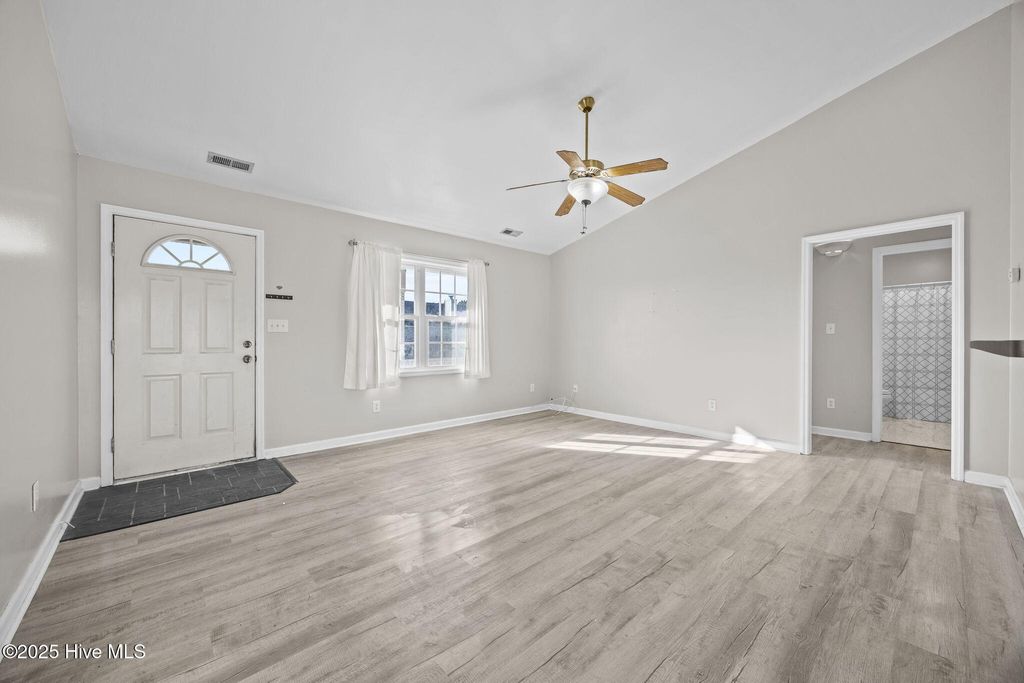 Photo of 100 Foxtrail Drive, Hubert, NC 28539 (MLS # 100546397)