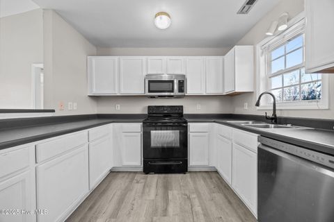 Tiny photo for 100 Foxtrail Drive, Hubert, NC 28539 (MLS # 100546397)