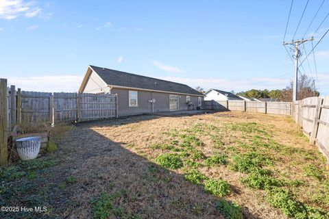 Tiny photo for 100 Foxtrail Drive, Hubert, NC 28539 (MLS # 100546397)