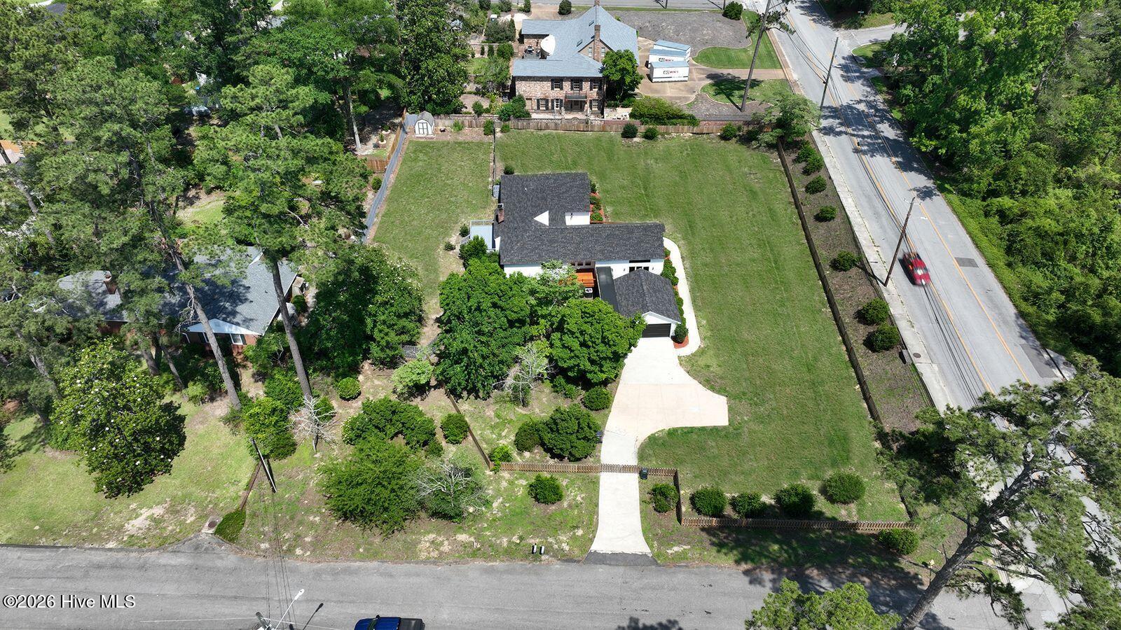 3075 Walton Way