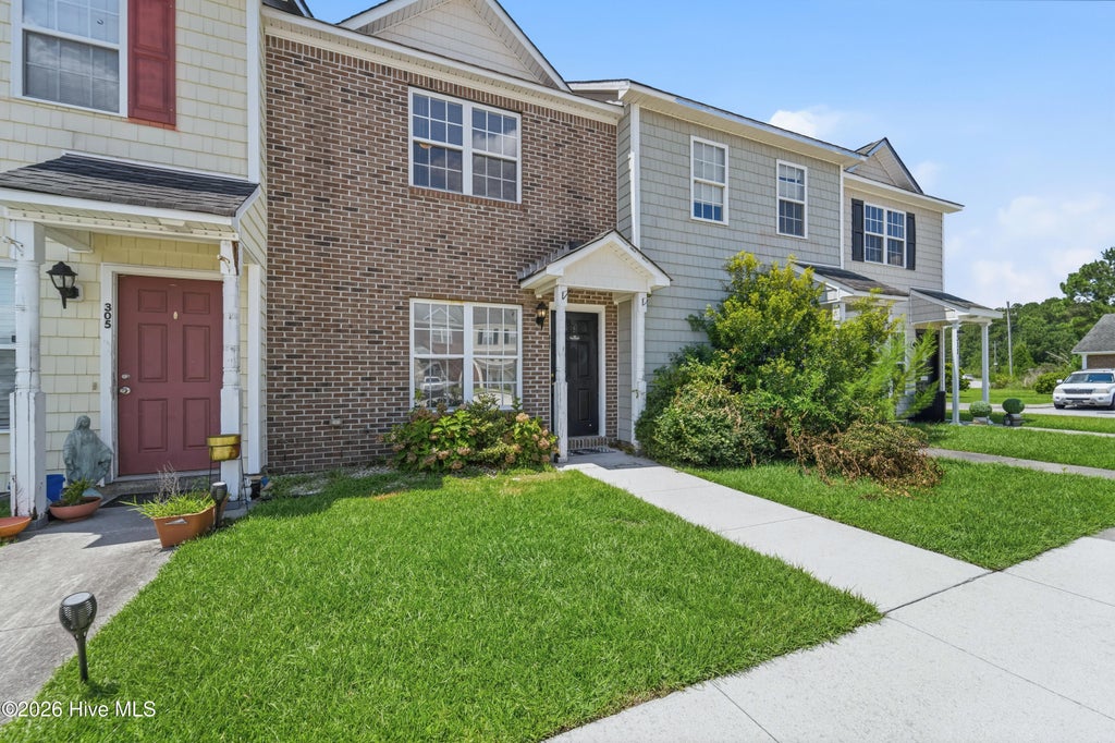 Photo of 307 Bridgewood Drive, Jacksonville, NC 28546 (MLS # 100600995)
