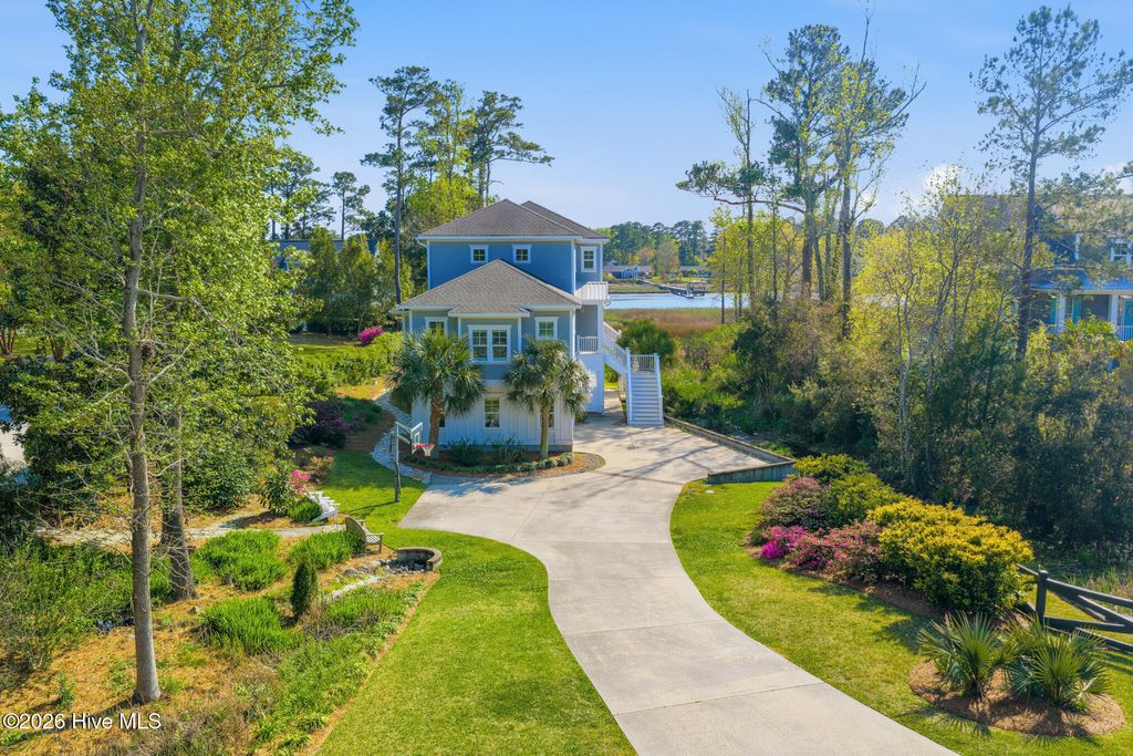 Photo of 2525 Royal Palm Lane, Wilmington, NC 28409 (MLS # 100549374)