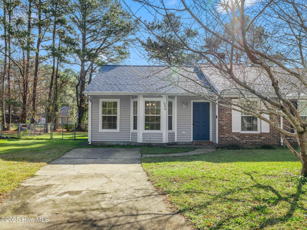 Photo of 1940 Heather Loop Loop, Midway Park, NC 28544 (MLS # 100543710)