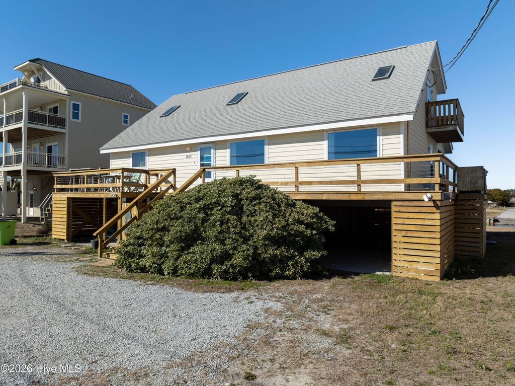 Photo of 1601 New River Inlet Road, North Topsail Beach, NC 28460 (MLS # 100550124)