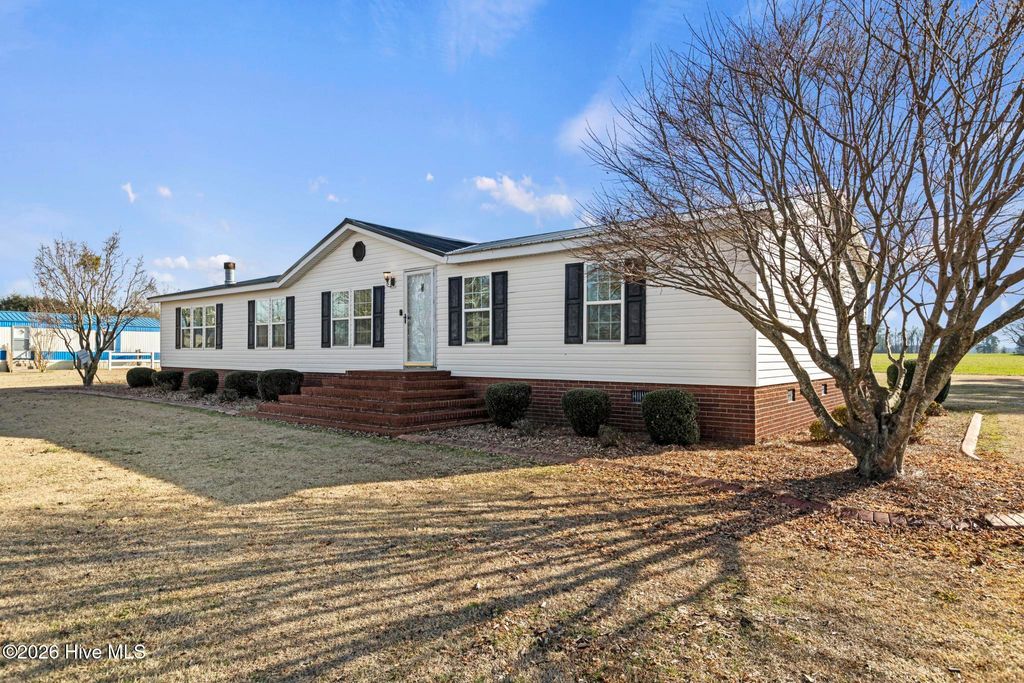 Photo of 2049 Us-70, Kinston, NC 28501 (MLS # 100555743)