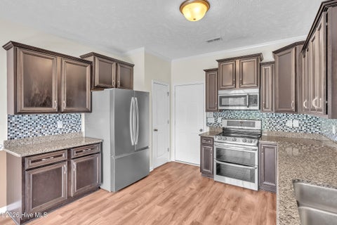 Tiny photo for 205 Crockett Ridge Court E, Richlands, NC 28574 (MLS # 100591049)