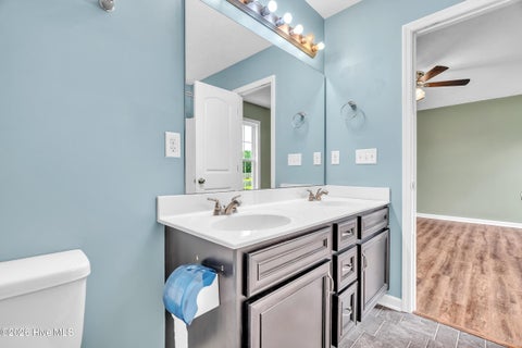 Tiny photo for 205 Crockett Ridge Court E, Richlands, NC 28574 (MLS # 100591049)