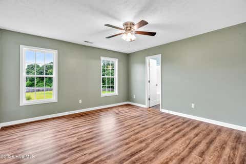 Tiny photo for 205 Crockett Ridge Court E, Richlands, NC 28574 (MLS # 100591049)