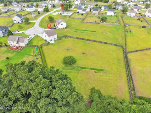 Tiny photo for 205 Crockett Ridge Court E, Richlands, NC 28574 (MLS # 100591049)