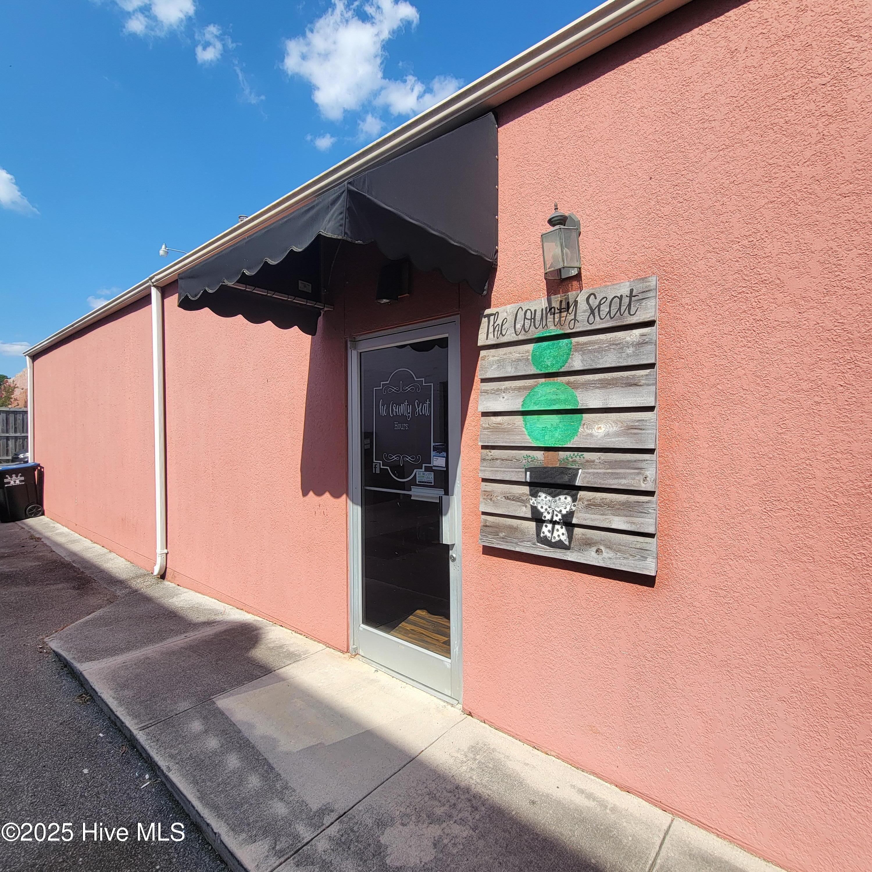 110 W Fremont Street