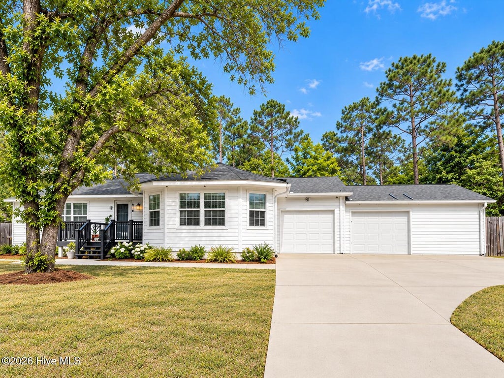 Photo of 1341 Forest Lake Drive, Southport, NC 28461 (MLS # 100581460)