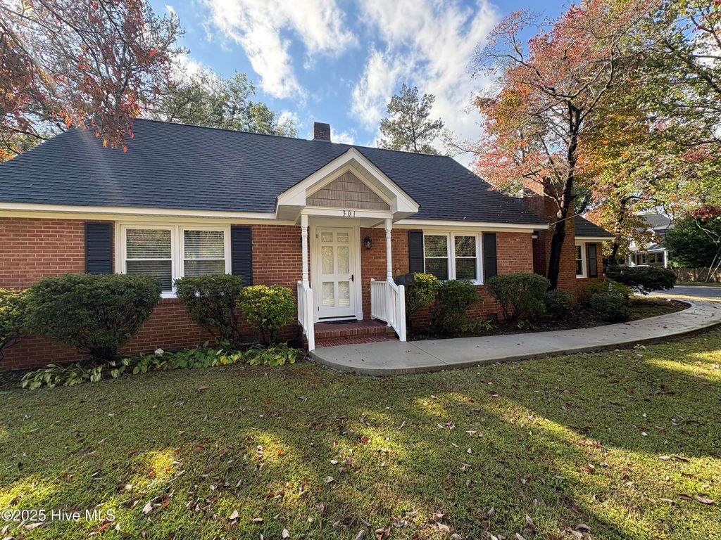 Photo of 301 River Road, Washington, NC 27889 (MLS # 100540635)