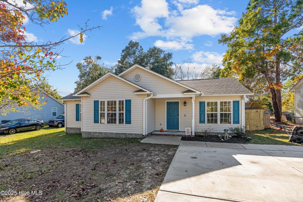 Photo of 231 Cherry Road, Southport, NC 28461 (MLS # 100542300)