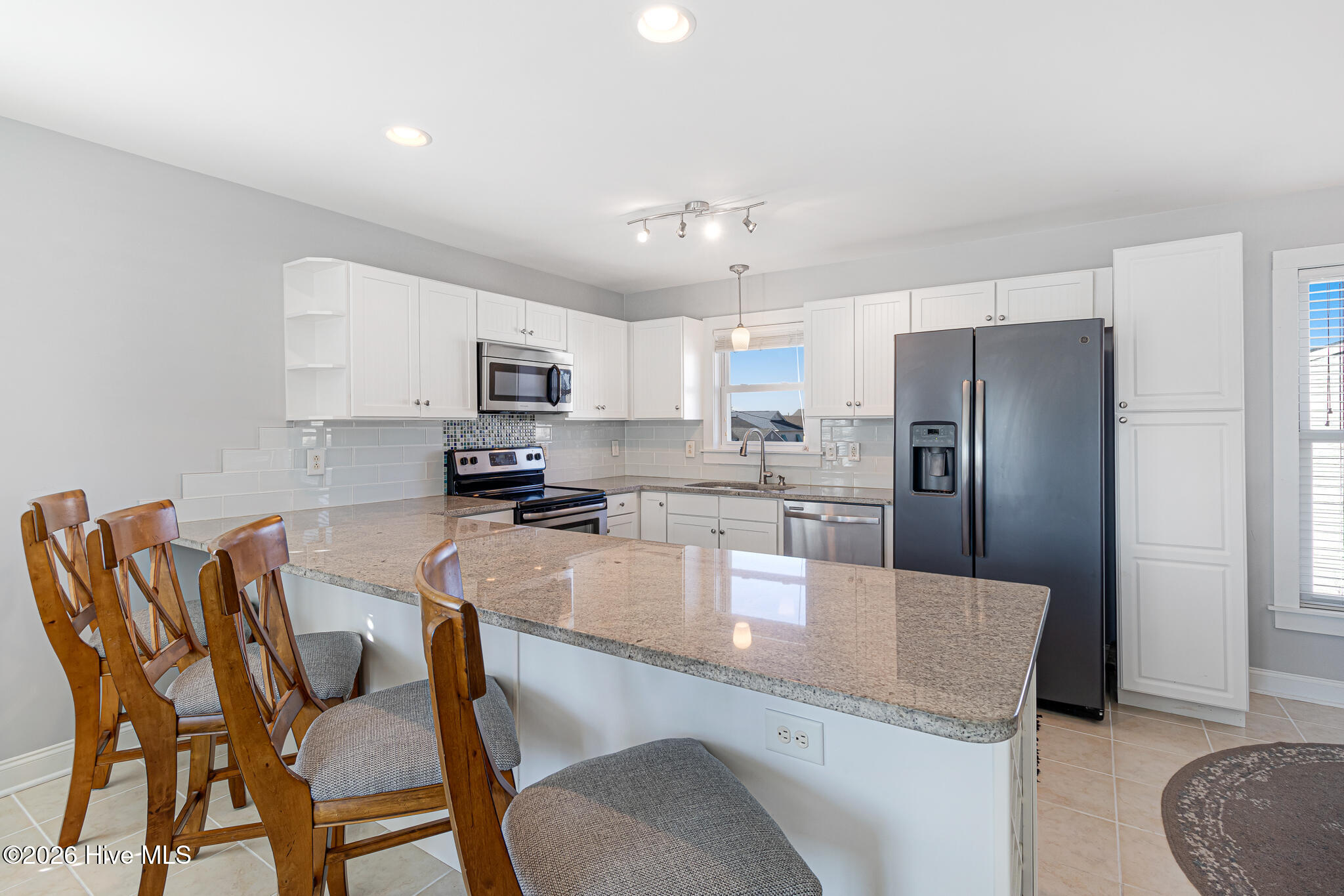 208 Beaufort Avenue 1