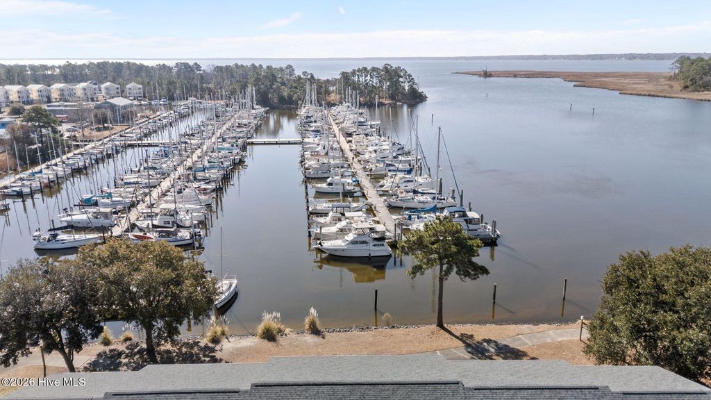 Photo of 2203 Harbourside Drive, New Bern, NC 28560 (MLS # 100554865)