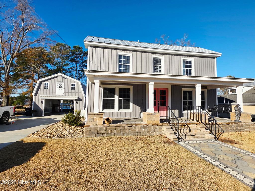 Photo of 109 N Main Street, Bath, NC 27808 (MLS # 100546419)