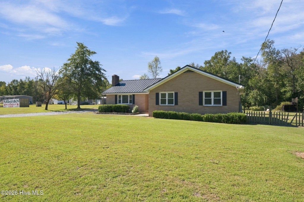 Photo of 1405 Antioch Road, New Bern, NC 28560 (MLS # 100612028)