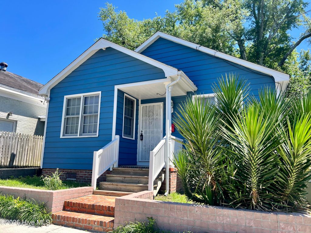 Photo of 318 Wright Street, Wilmington, NC 28401 (MLS # 100534947)