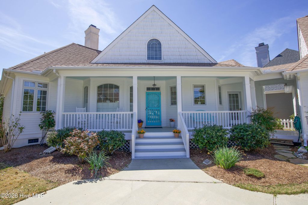Photo of 332 Magnolia Circle, Southern Pines, NC 28387 (MLS # 100562973)