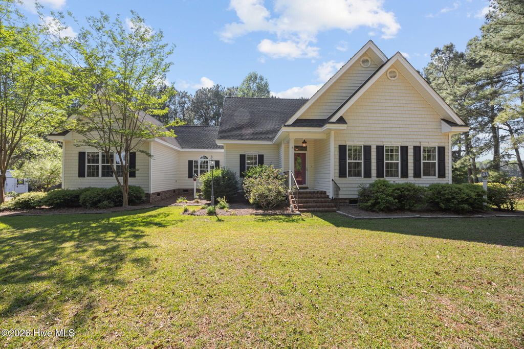 Photo of 332 Batchelor Bay Road, Wallace, NC 28466 (MLS # 100570768)