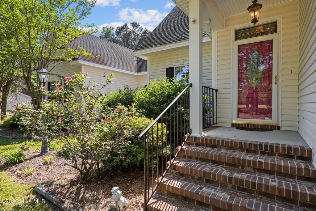 Photo of 332 Batchelor Bay Road, Wallace, NC 28466 (MLS # 100570768)