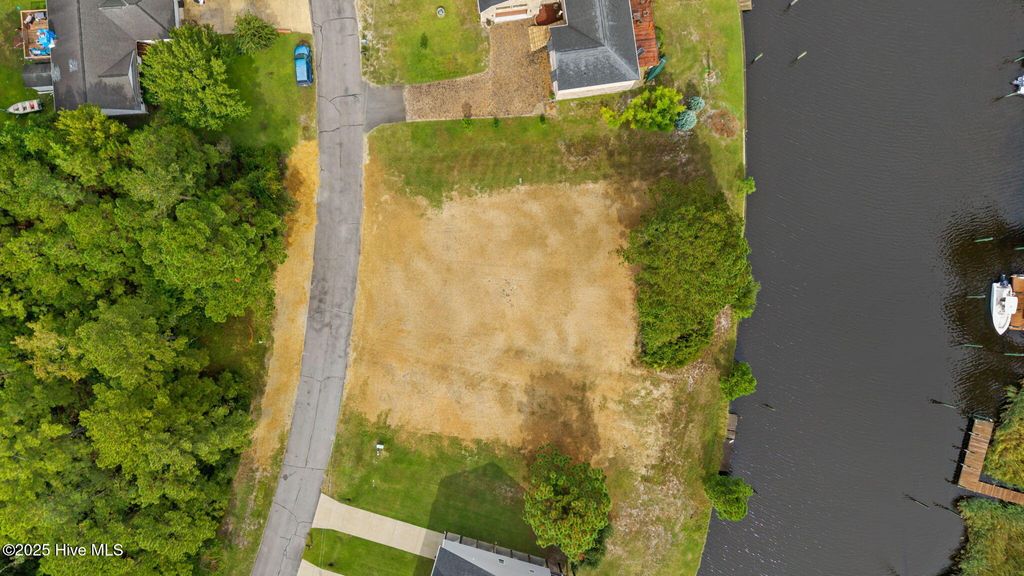 Photo of 5710 Gondolier Drive, New Bern, NC 28560 (MLS # 100533184)