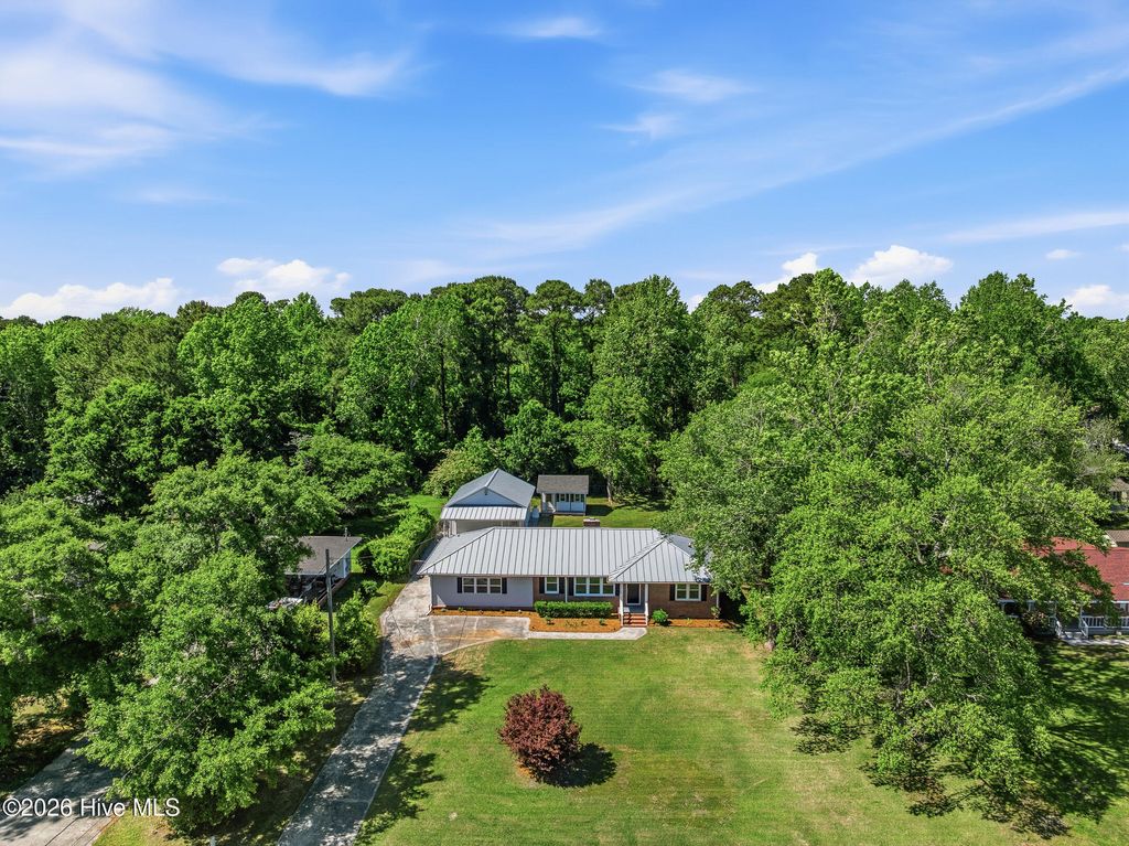 Photo of 1719 Old Folkstone Road, Sneads Ferry, NC 28460 (MLS # 100570664)