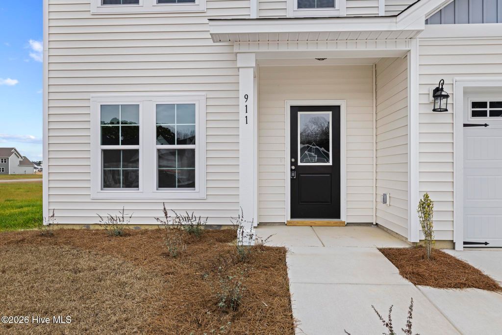 Photo of 911 Wild Azalea Way, Hubert, NC 28539 (MLS # 100516186)