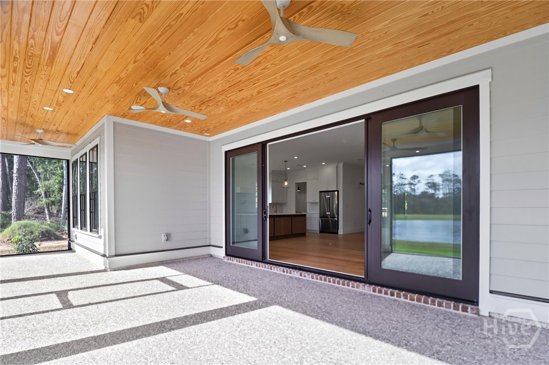 Savannah, Georgia 31411, United States, 5 Bedrooms Bedrooms, ,5 BathroomsBathrooms,Residential,Active,256527