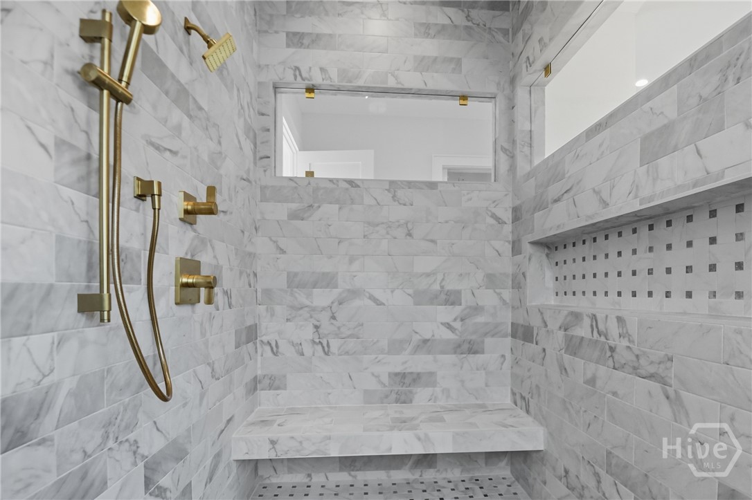 Savannah, Georgia 31411, United States, 5 Bedrooms Bedrooms, ,5 BathroomsBathrooms,Residential,Active,256527