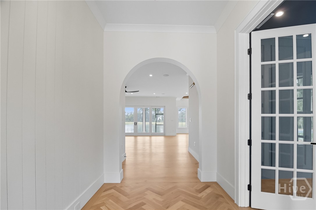 Savannah, Georgia 31411, United States, 5 Bedrooms Bedrooms, ,5 BathroomsBathrooms,Residential,Active,256527