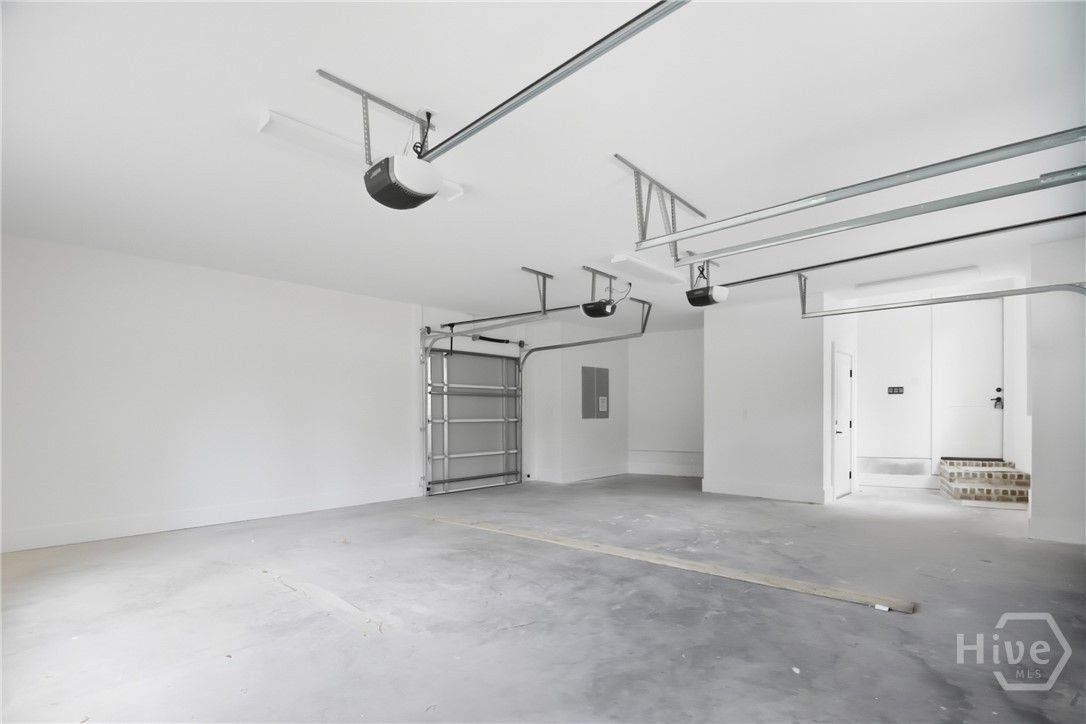 Savannah, Georgia 31411, United States, 5 Bedrooms Bedrooms, ,5 BathroomsBathrooms,Residential,Active,256527