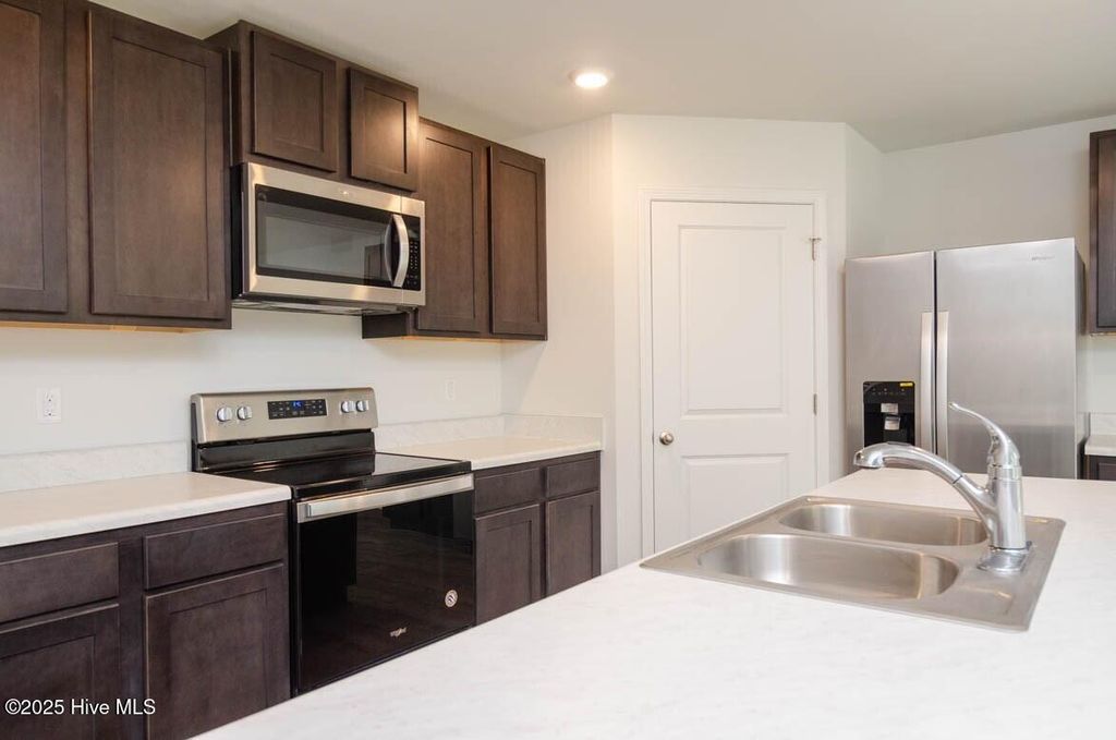 Photo of 635 Avington Lane NE, Leland, NC 28451 (MLS # 100560610)