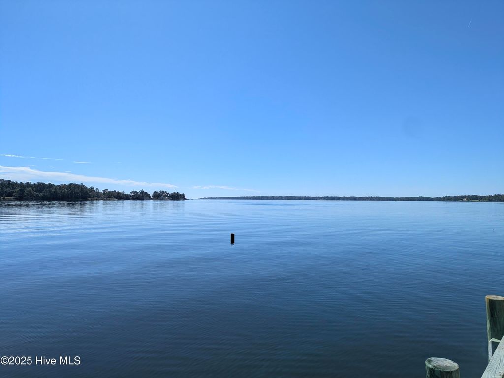 Photo of 157 White Oak Bluff Road, Stella, NC 28582 (MLS # 100531854)