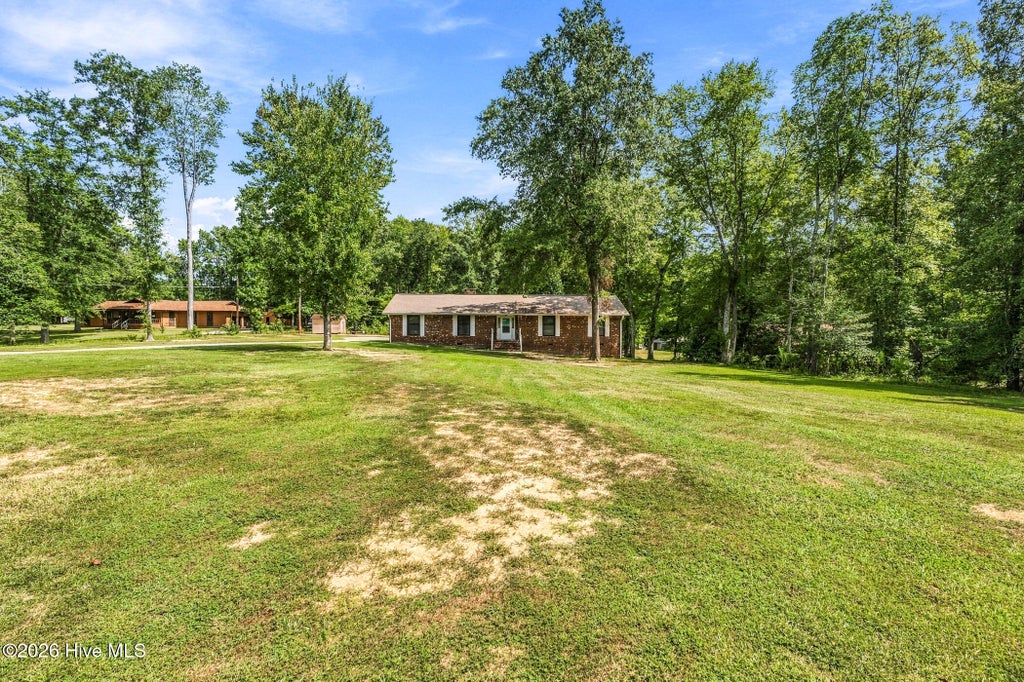 Photo of 127 Spring Dr Extension, Rockingham, NC 28379 (MLS # 100603391)