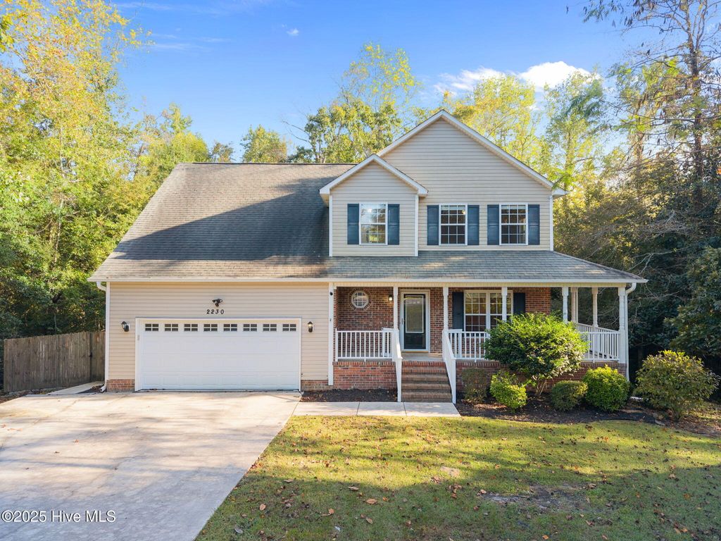 Photo of 2230 Greenwood Court, Jacksonville, NC 28546 (MLS # 100534273)