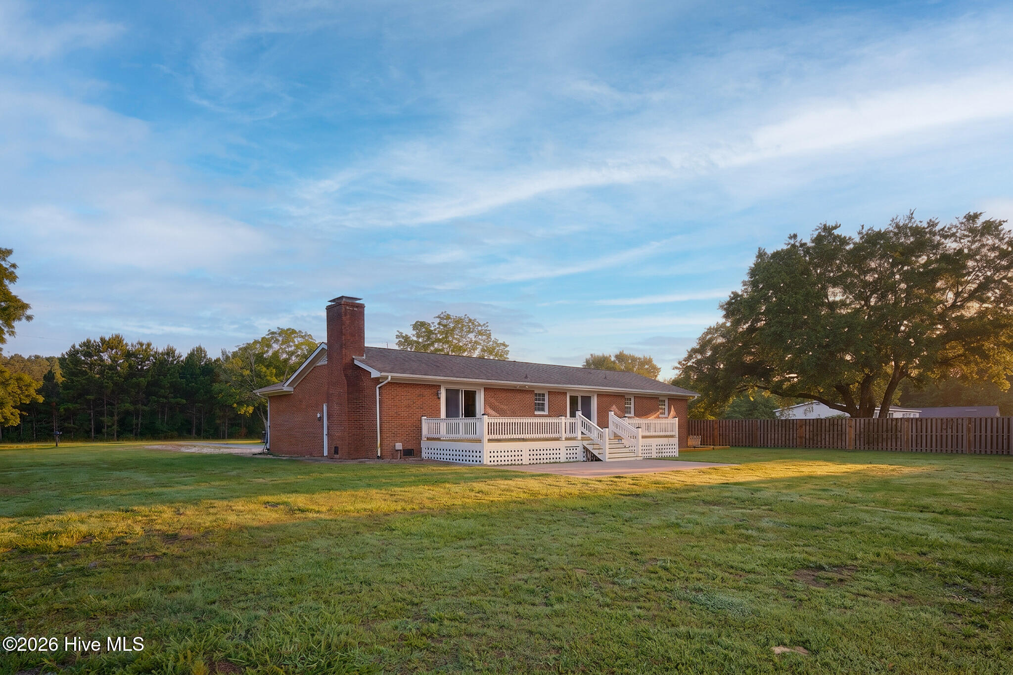 685 Edens Lane