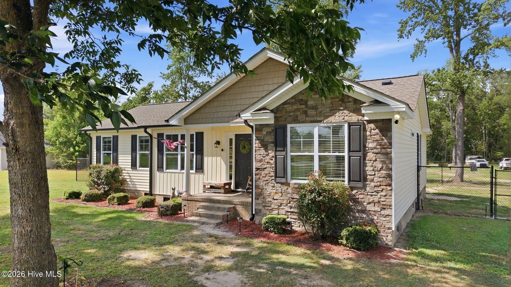 Photo of 258 Sandy Cross Road, Nashville, NC 27856 (MLS # 100583857)