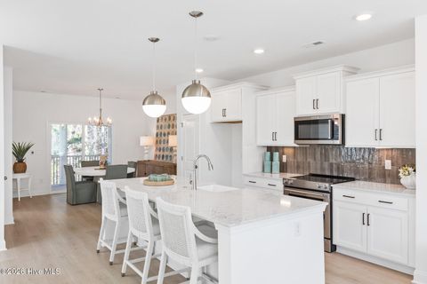 Tiny photo for 806 Anchors Bend Way #,  13, Wilmington, NC 28411 (MLS # 100562029)